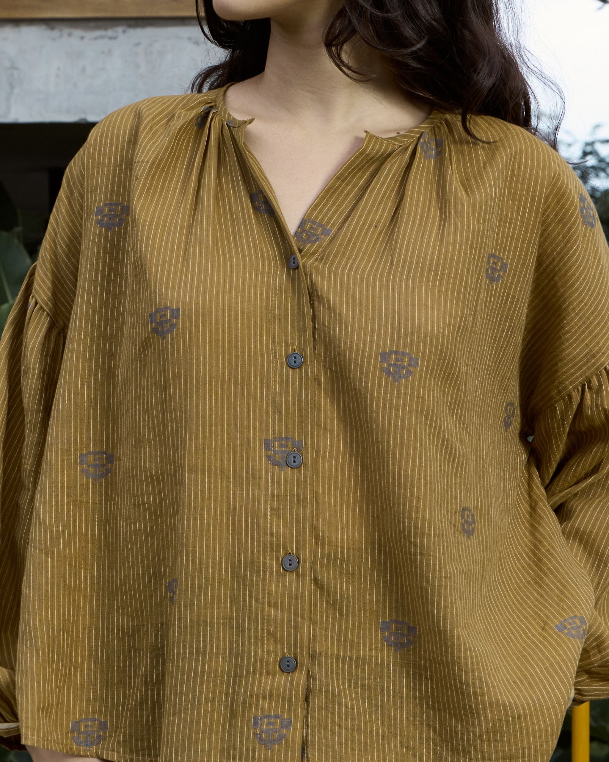 BRIO Henley Blouse