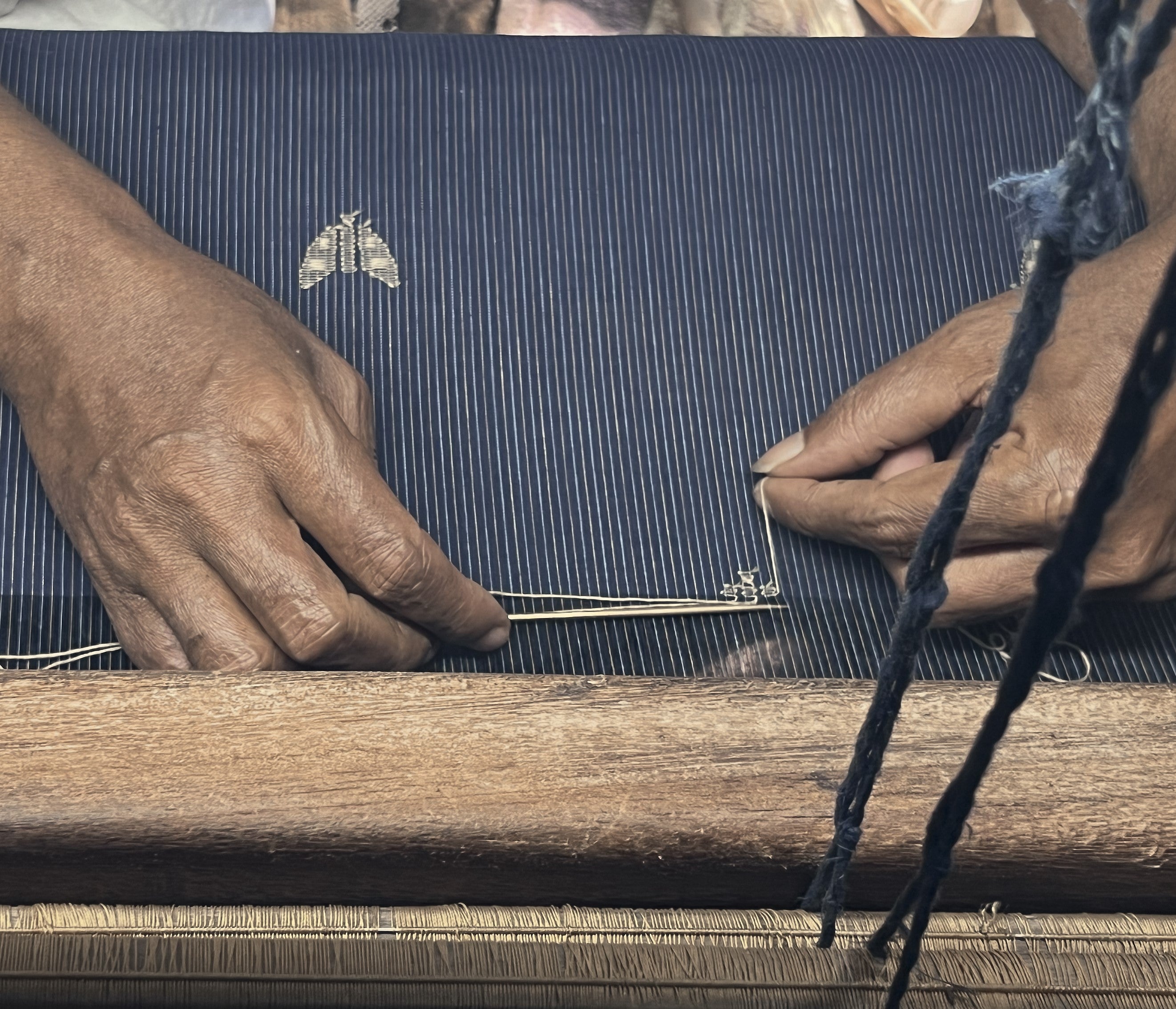 Jamdhani hand weaving