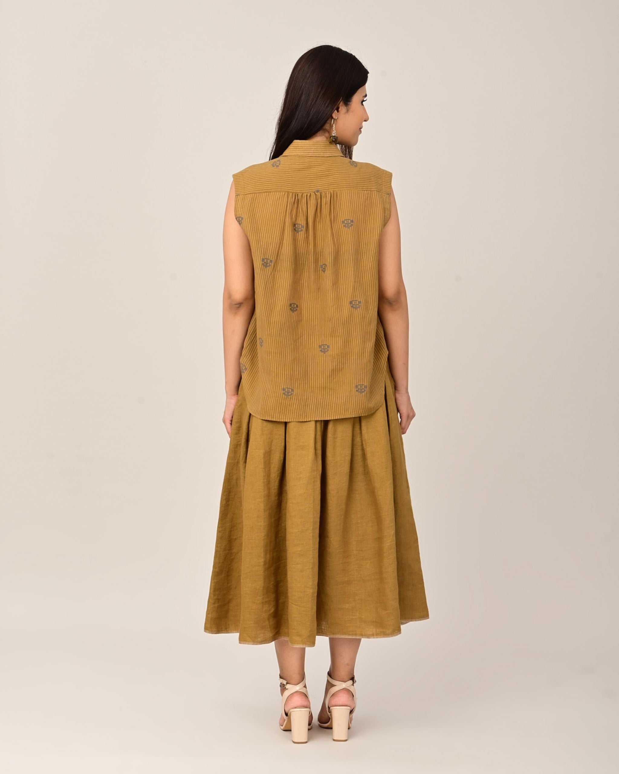 BANTER Sleeveless Jamdani  Shirt
