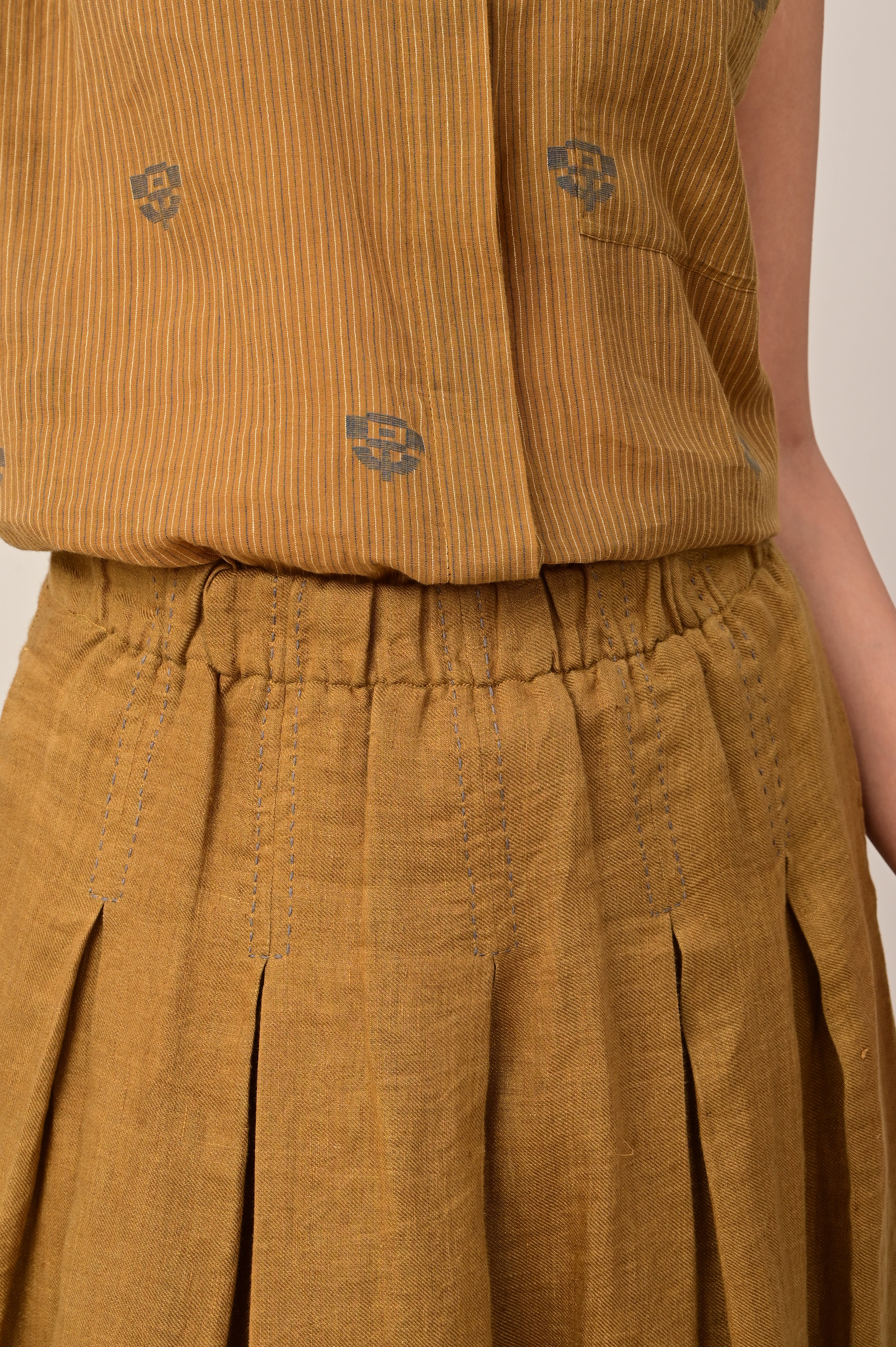 SKETCH Box Pleat Skirt