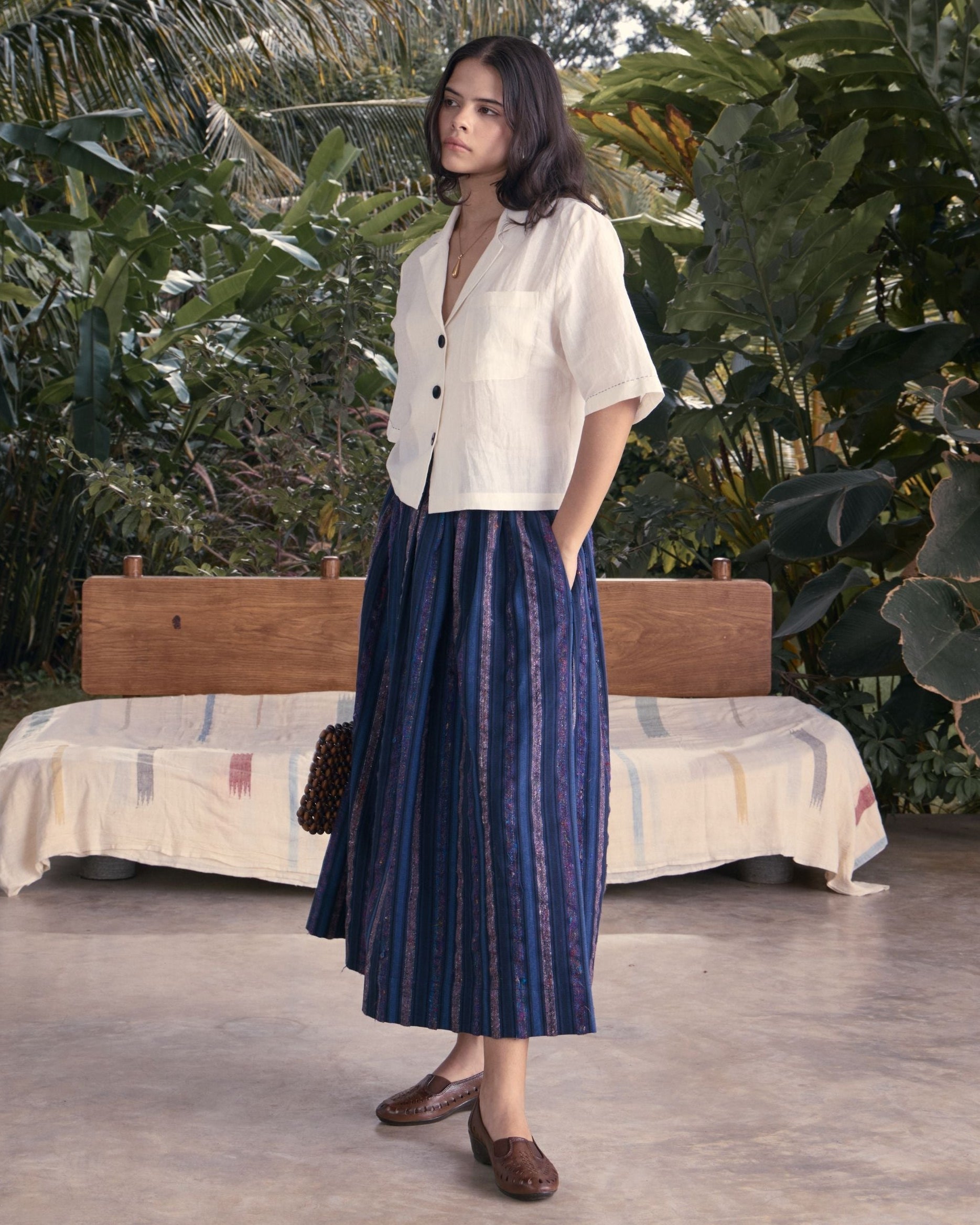 SONG Notch Collar Shirt