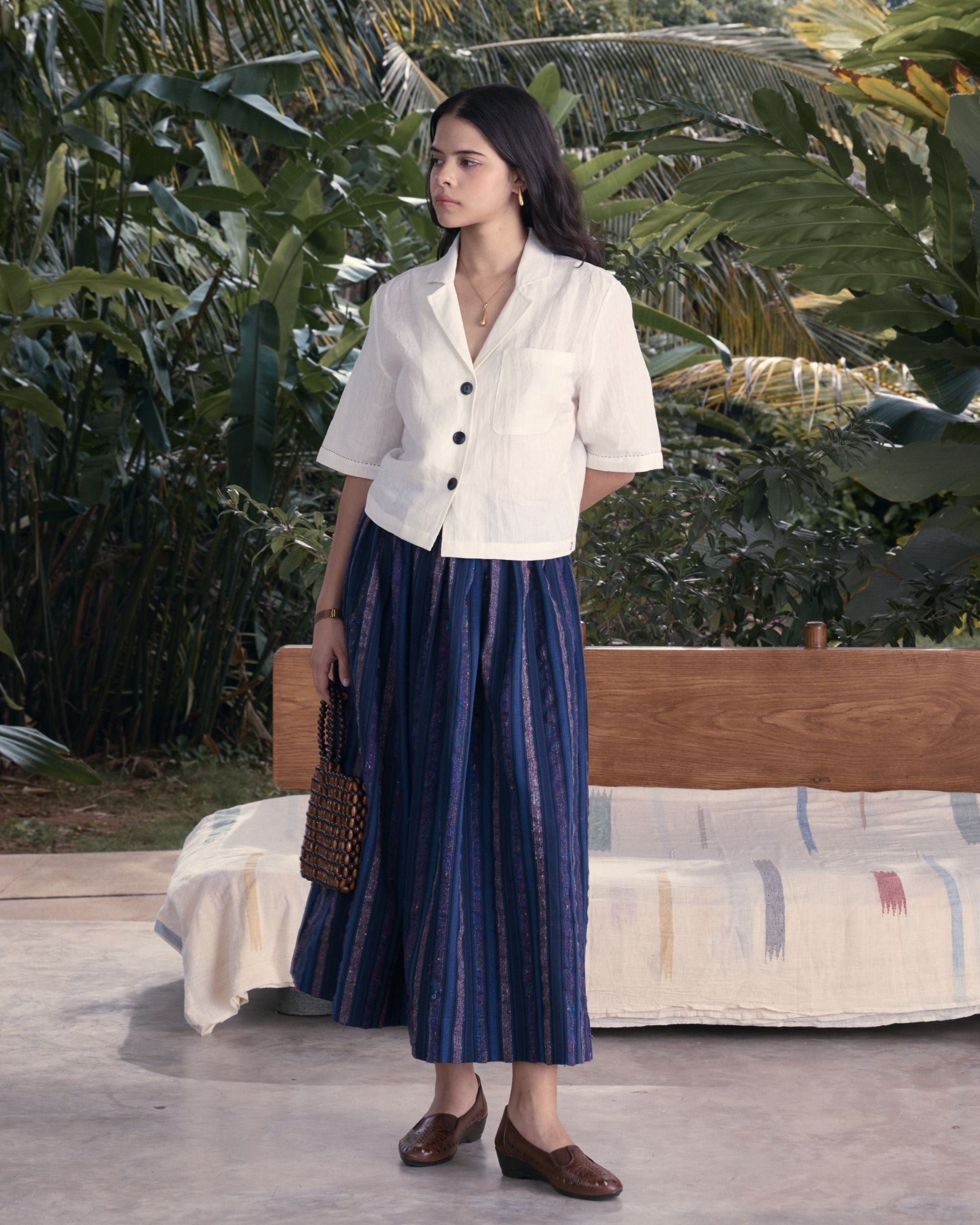 SONG Notch Collar Shirt