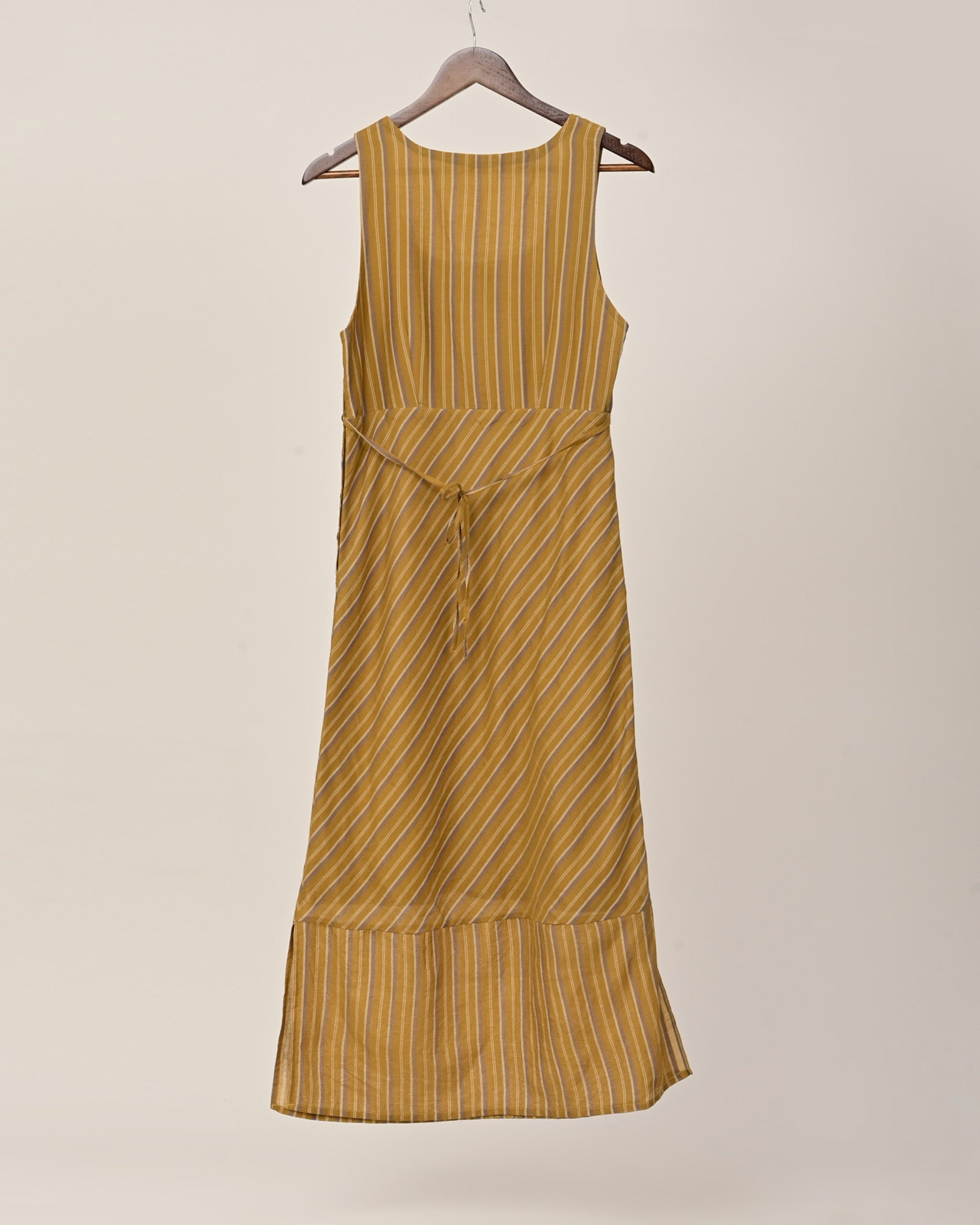 DIALOGUE Sleeveless Dress