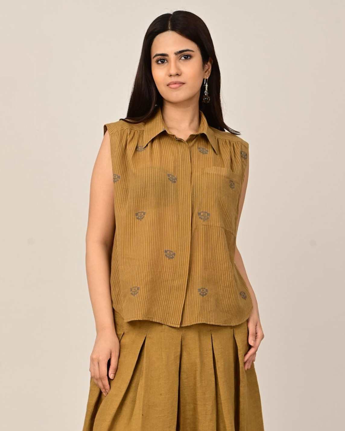 BANTER Sleeveless Jamdani  Shirt